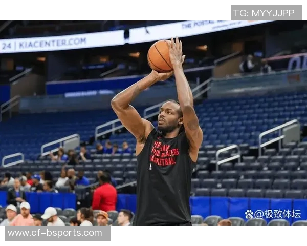 小卡称赞开拓者后卫施压表现认为经历激烈比赛对球队成长有益